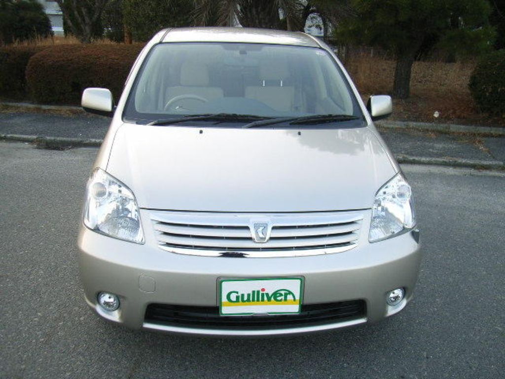 2006 Toyota Raum