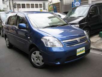 2006 Toyota Raum Pictures