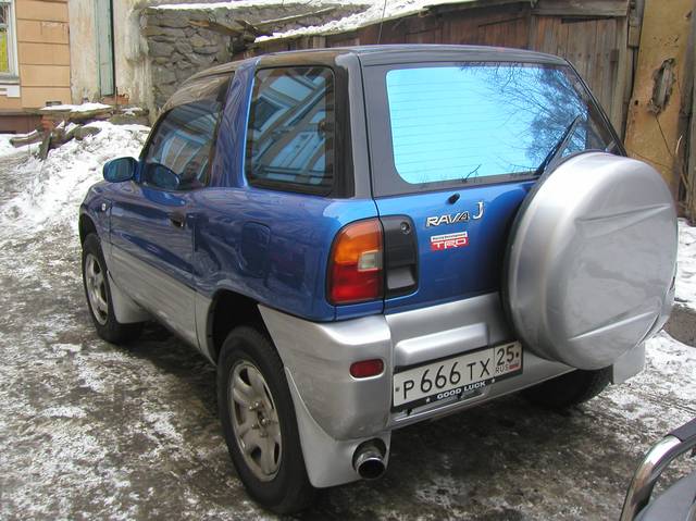 1995 Toyota RAV4