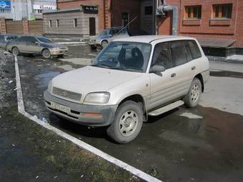 RAV4