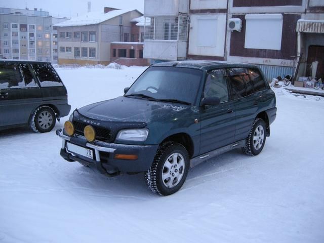 1995 Toyota RAV4