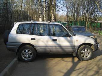 RAV4