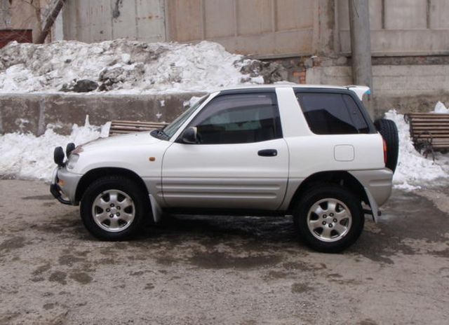 1997 Toyota RAV4