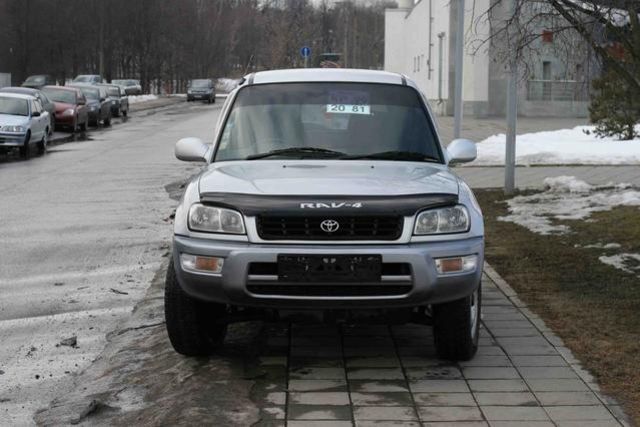 1997 Toyota RAV4