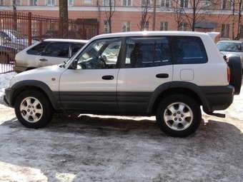 1997 RAV4