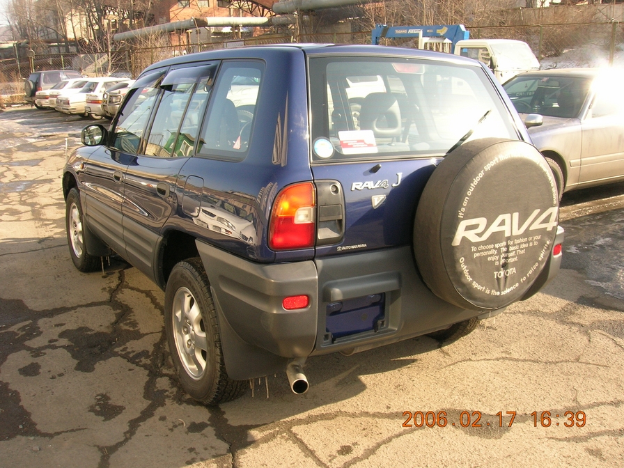 1997 Toyota RAV4 Photos