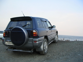 1998 RAV4