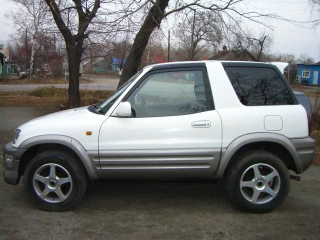1998 Toyota RAV4