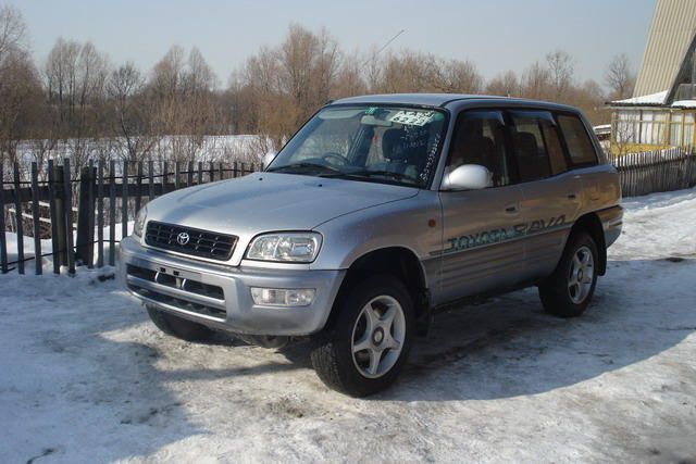 1998 Toyota RAV4