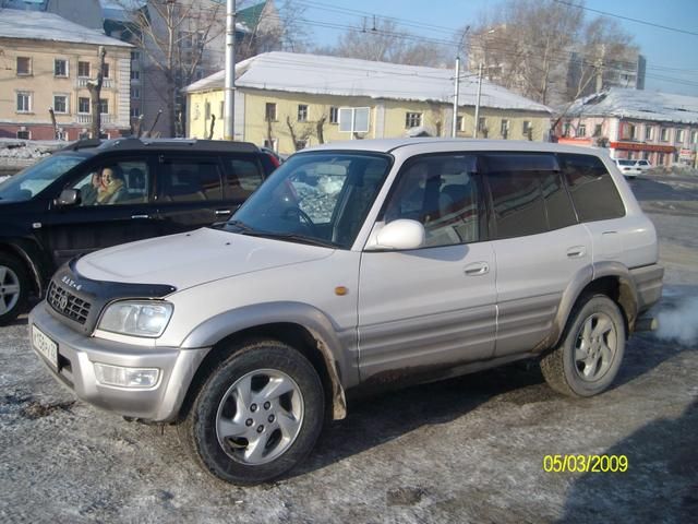 1998 Toyota RAV4