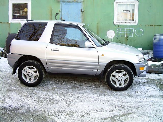 1998 Toyota RAV4