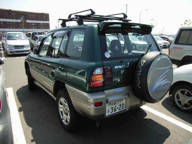 1998 Toyota RAV4 Photos