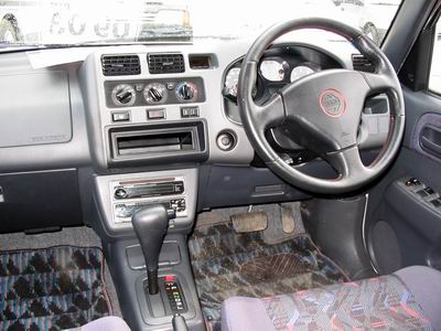 1998 Toyota RAV4 Pictures