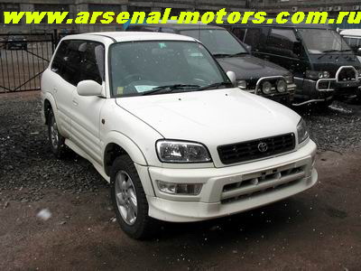 1998 Toyota RAV4 Pics