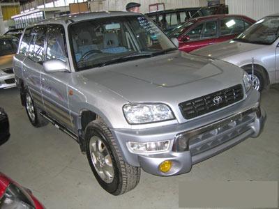 1998 Toyota RAV4 Pictures