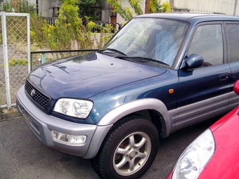 1999 RAV4