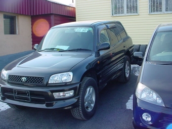 RAV4
