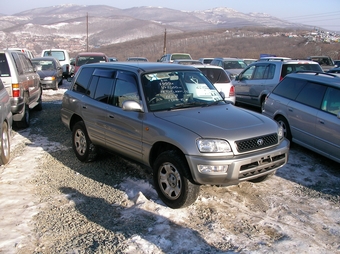 1999 Toyota RAV4