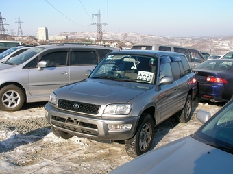 RAV4
