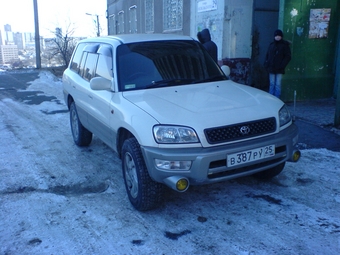 1999 Toyota RAV4