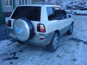RAV4