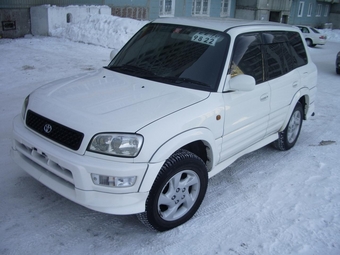 RAV4