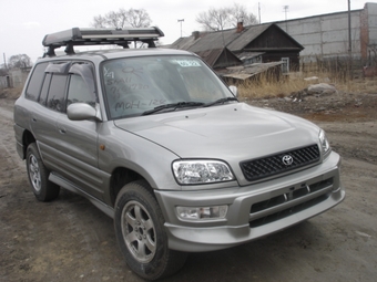 1999 Toyota RAV4