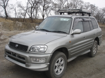 RAV4