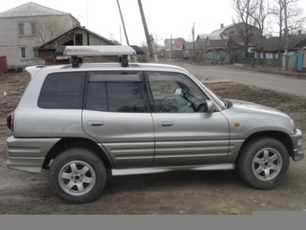 1999 RAV4