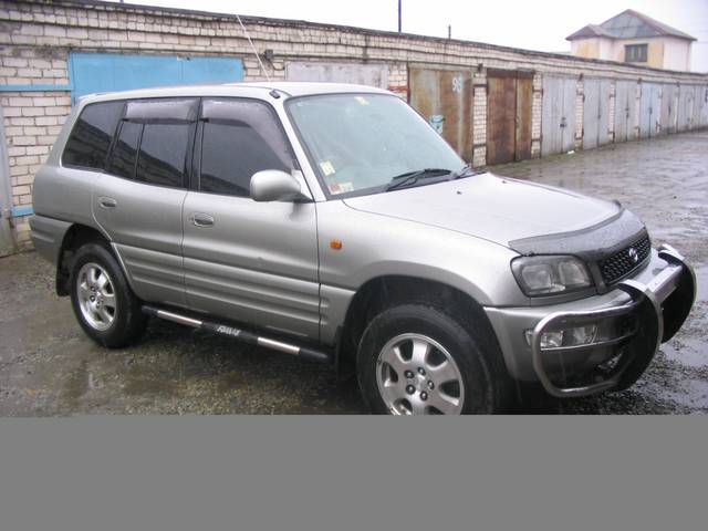 1999 Toyota RAV4