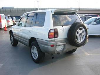 RAV4