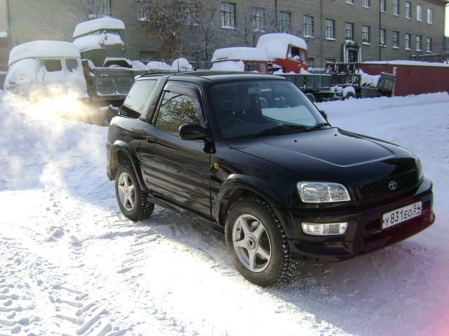 1999 Toyota RAV4