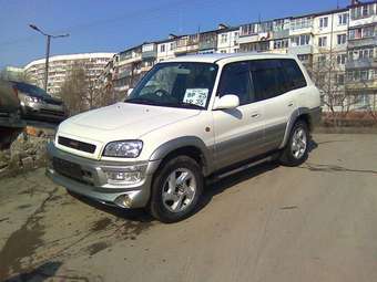 1999 Toyota RAV4