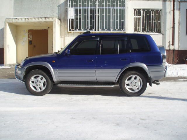 1999 Toyota RAV4