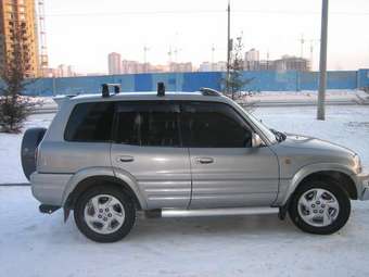 1999 Toyota RAV4