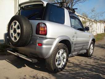RAV4