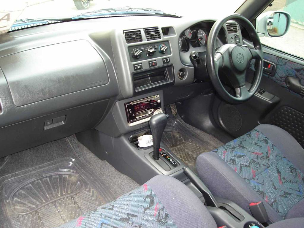 1999 Toyota RAV4