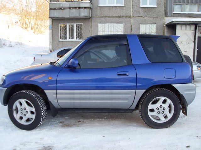 1999 Toyota RAV4