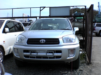 2000 Toyota RAV4