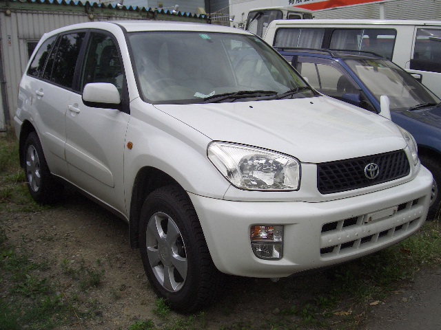 2000 Toyota RAV4