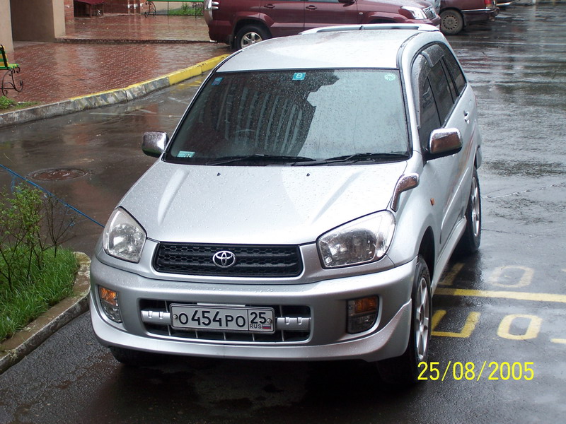 2000 Toyota RAV4