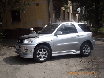 2000 Toyota RAV4