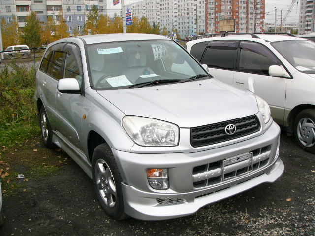 2000 Toyota RAV4