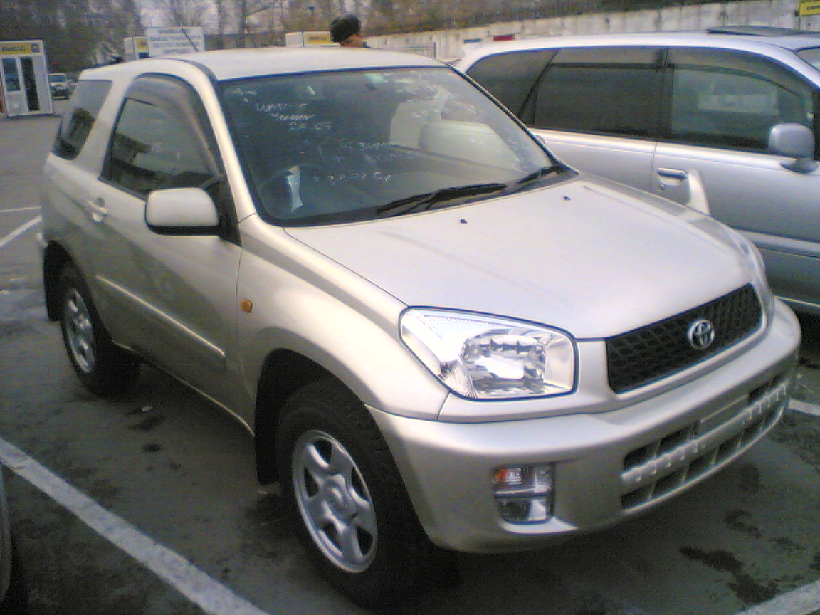 2000 Toyota RAV4