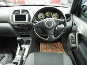 2000 RAV4