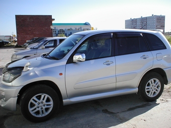 RAV4