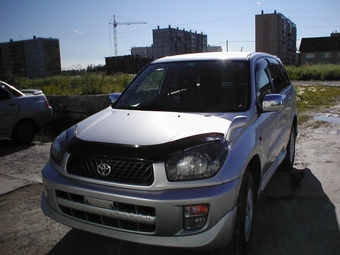 2000 RAV4