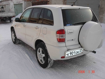 2000 RAV4