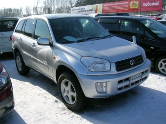 2000 Toyota RAV4