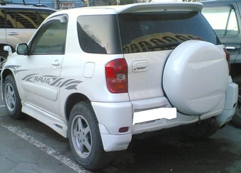 2000 RAV4